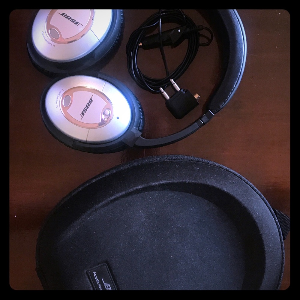 Bose soundproof headphones